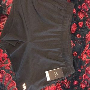NWT rvca women’s yogger shorts - XL
